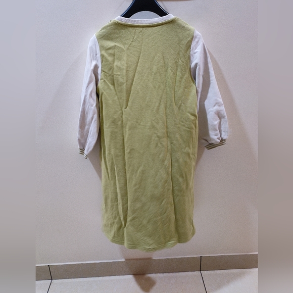 Stylish dress - Picture 4 of 4